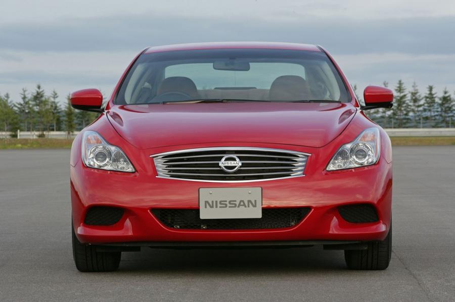  Nissan Skyline Coupe 2008 года  (фото 15 из 66)